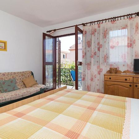 Nice Apartment In Zadar With Wifi Luaran gambar