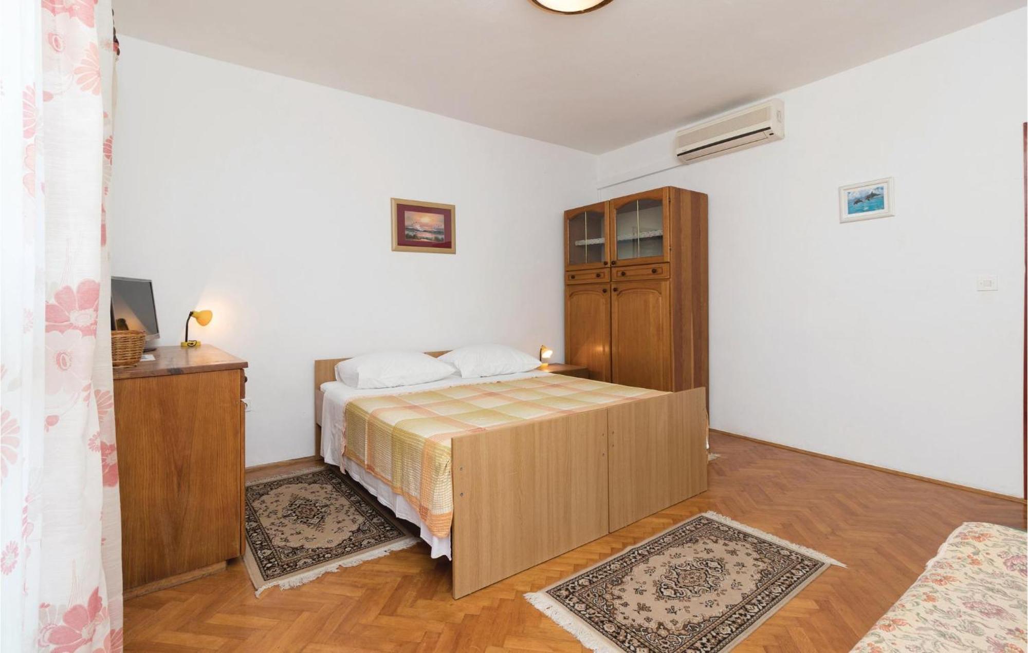 Nice Apartment In Zadar With Wifi Luaran gambar