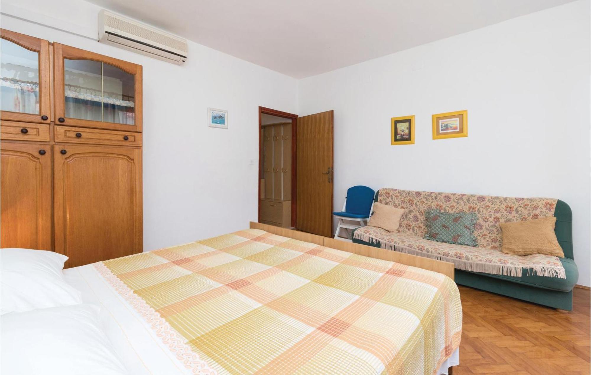 Nice Apartment In Zadar With Wifi Luaran gambar