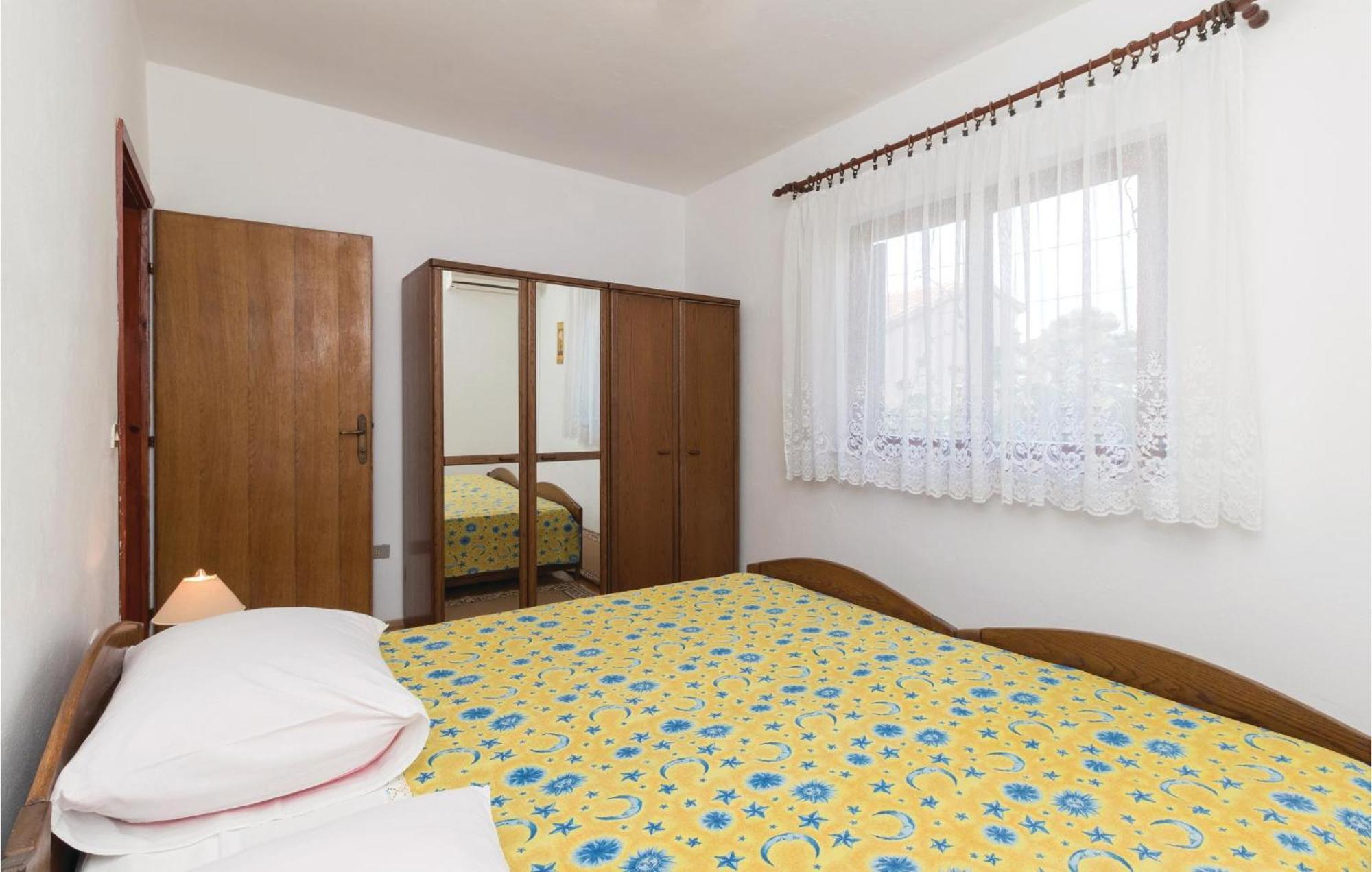 Nice Apartment In Zadar With Wifi Luaran gambar