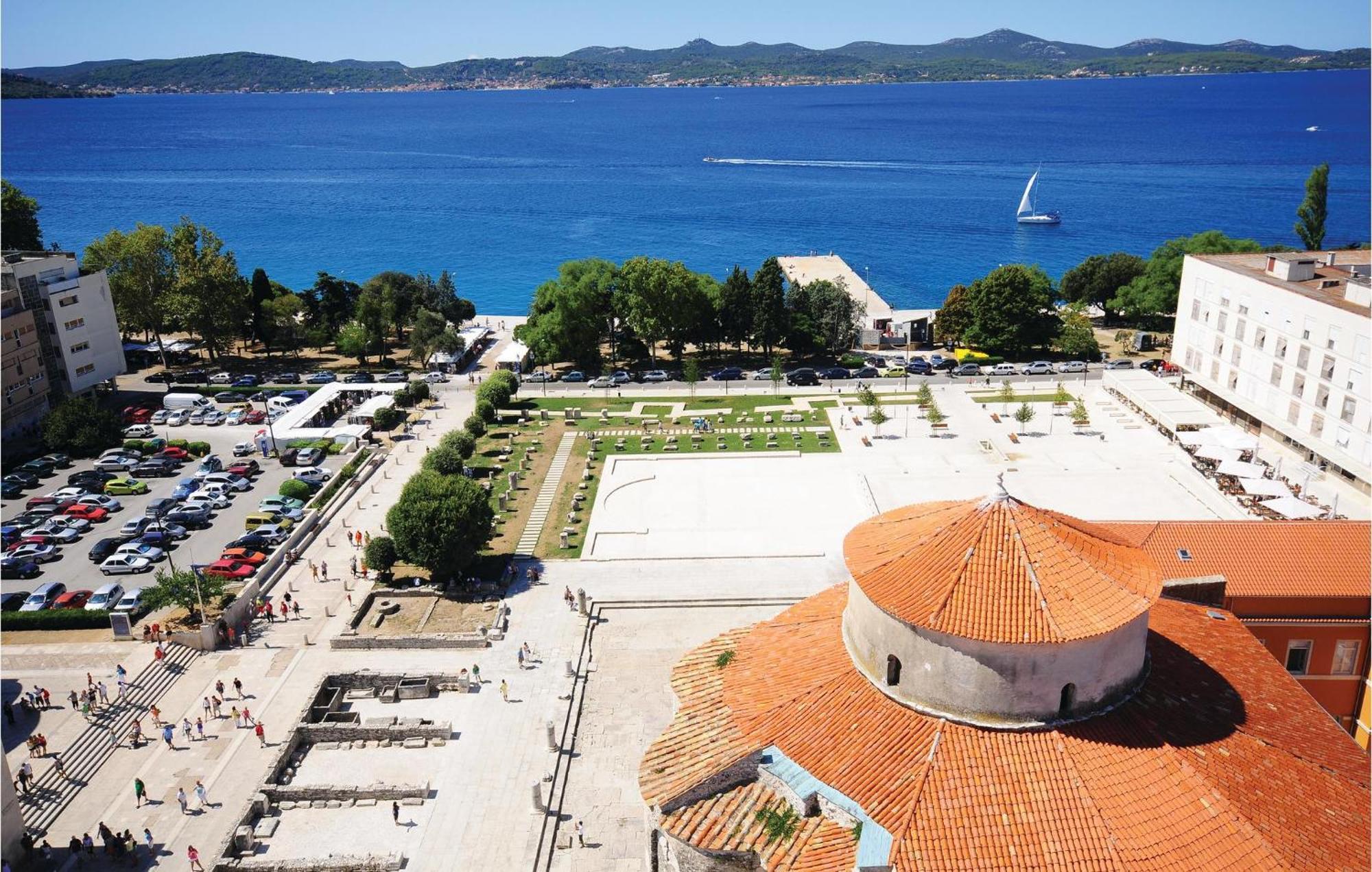 Nice Apartment In Zadar With Wifi Luaran gambar